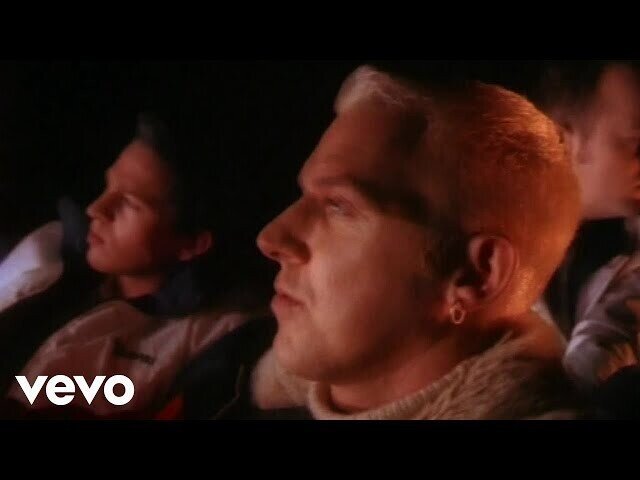 НЕ СПАААААААТЬ