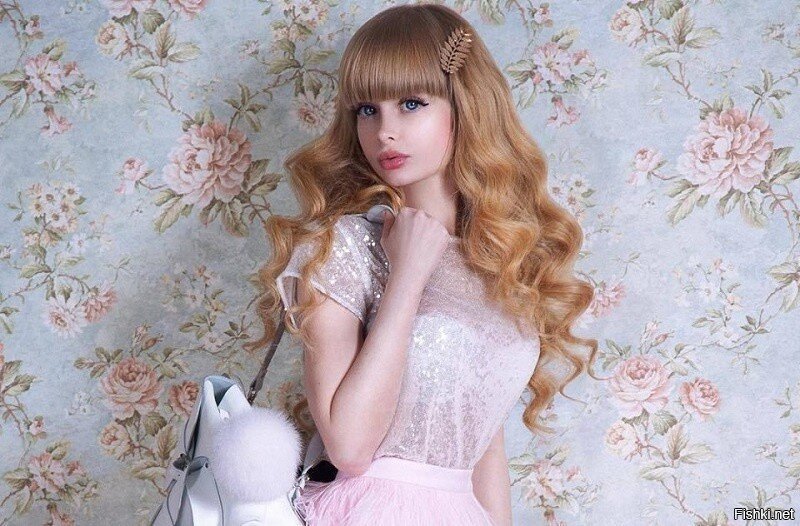 Анжелика Кенова