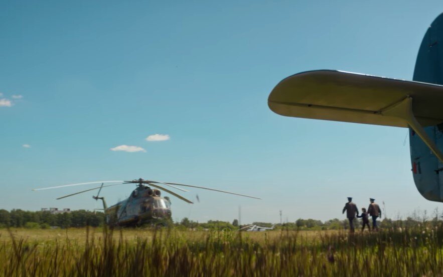 Трейлер фильма "На солнце, вдоль рядов кукурузы" (2022)