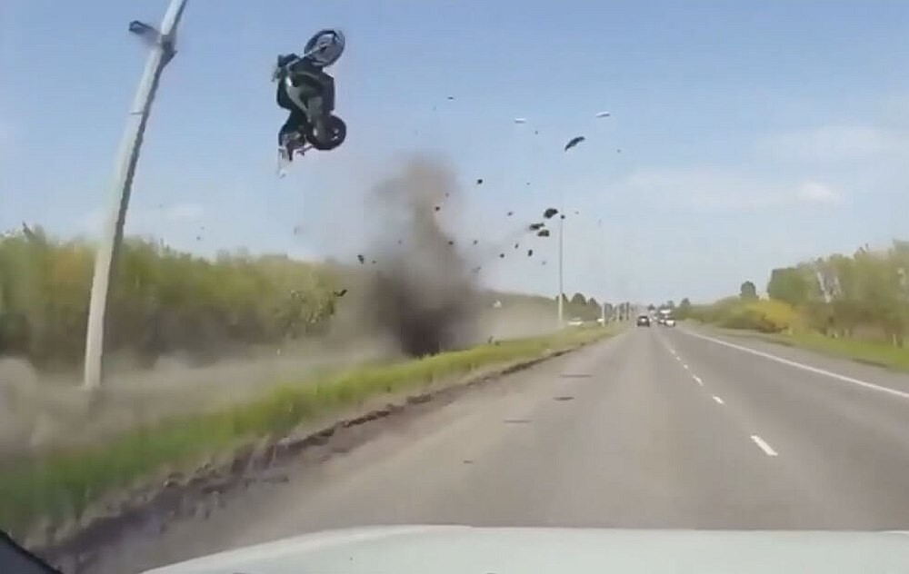 Прерванный полёт мотоциклиста