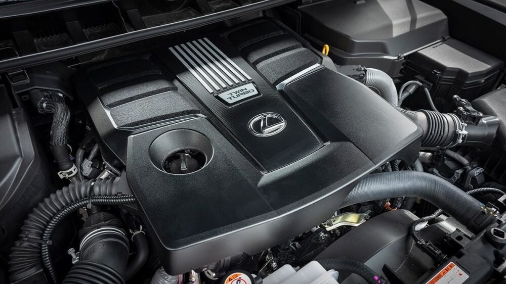 Японцы накосячили - новые Lexus и Toyota нуждаются в замене двигателя