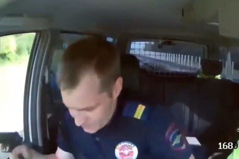 Втайне от родителей купил машину и пытался удрать от полиции