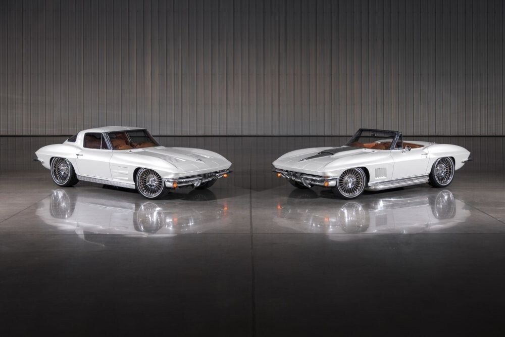 Сразу два рестомода Chevrolet Corvette из 1960-х выставят на торги