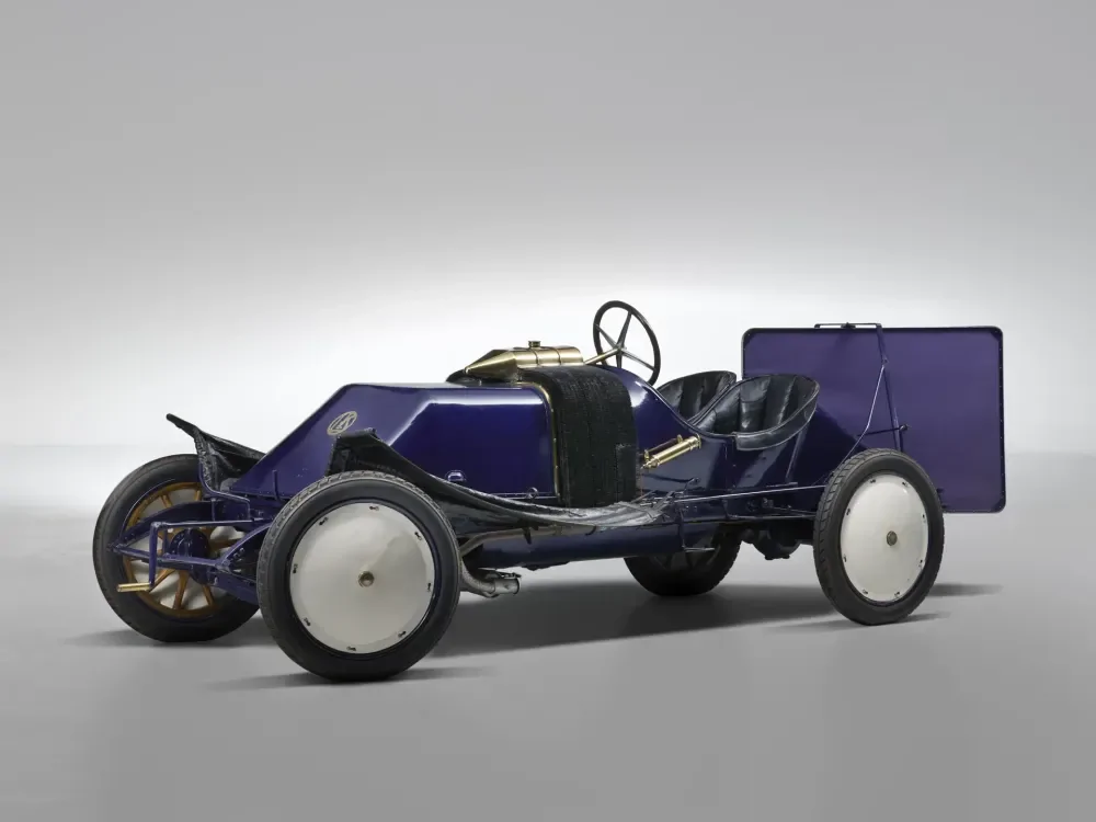 113-летний спорткар Skoda хотят продать всего за 150 тысяч долларов