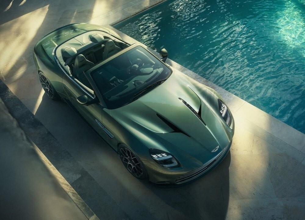 Aston Martin показал самый быстрый в мире кабриолет 