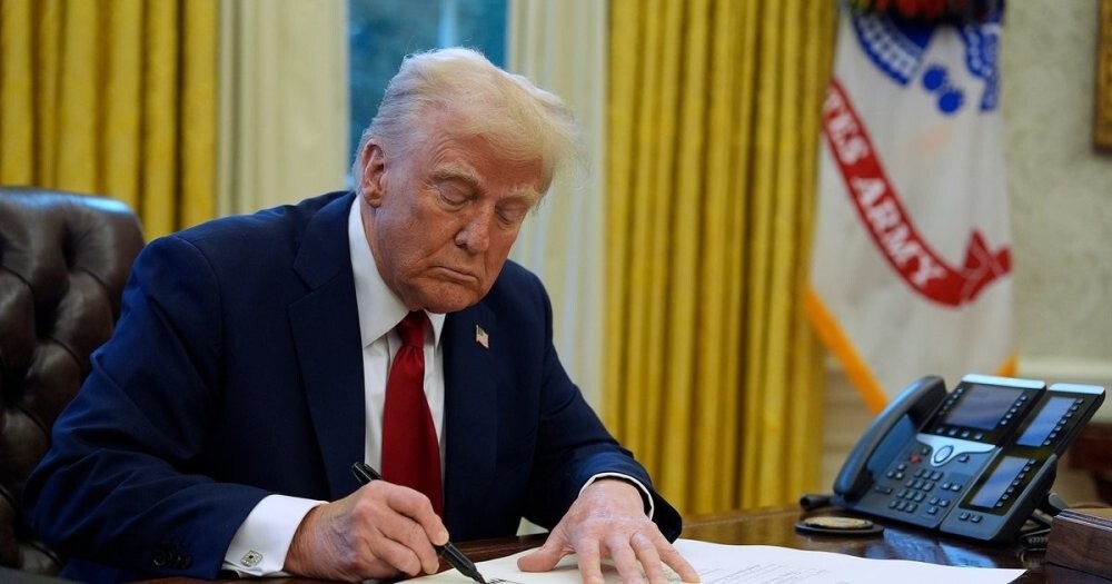 Трамп ввёл 25% тариф на все ввозимые в США автомобили и запчасти