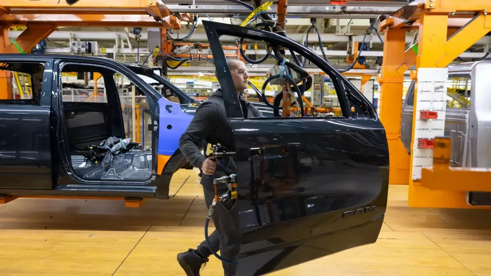 Самым американским автомобилем оказалась Tesla