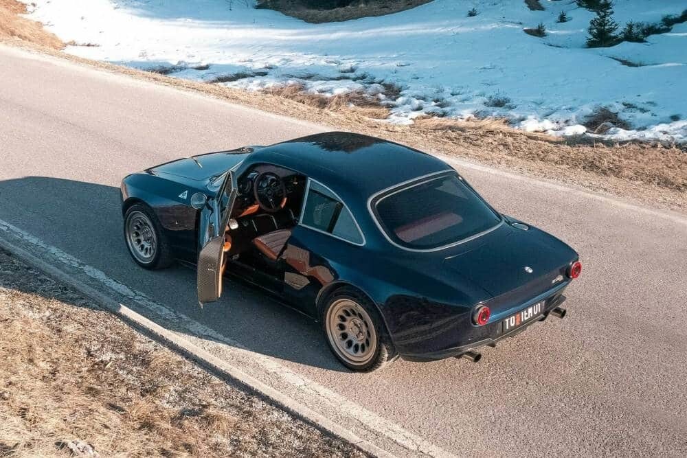 Рестомод в стиле старой Alfa Romeo оценили дороже современного Ferrari