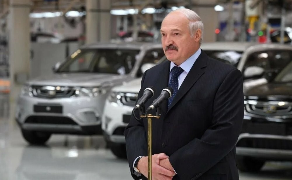 Лукашенко заявил, что российский и белорусский автопром превзойдет Mercedes