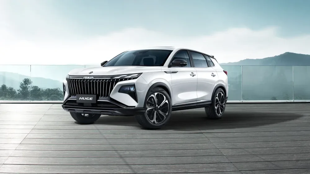 Dongfeng показал новый кроссовер для России - Huge