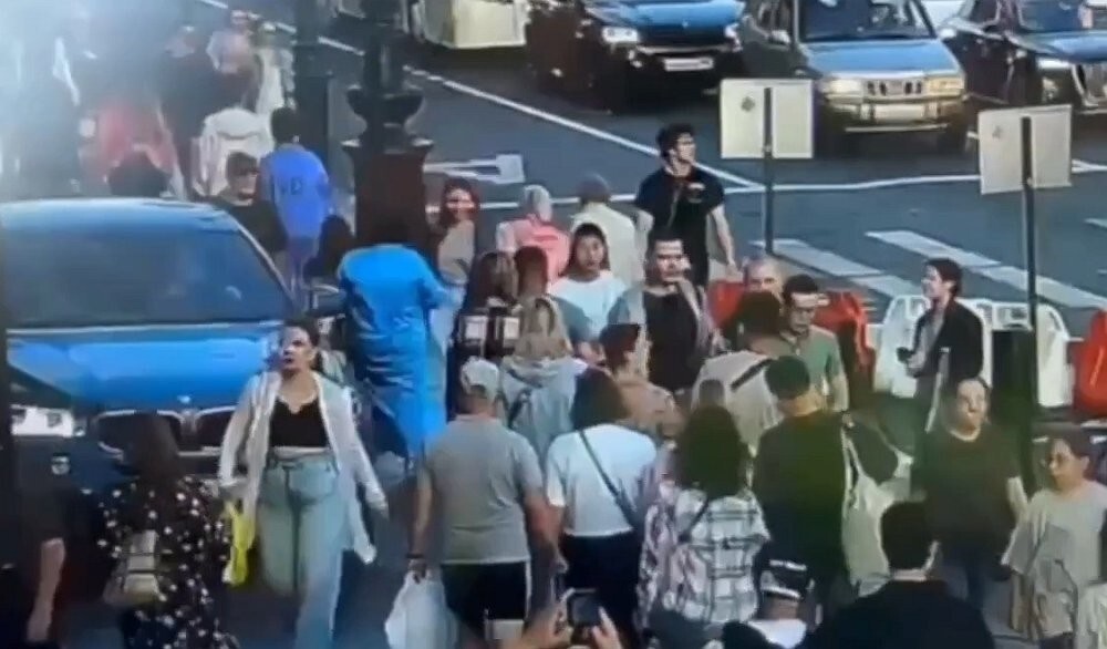 30-летняя женщина на BMW проехалась по тротуару и поплатилась