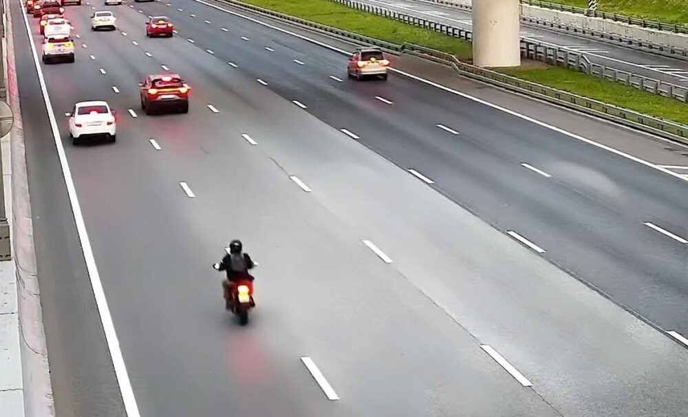 Не вписался в "мотополосе"