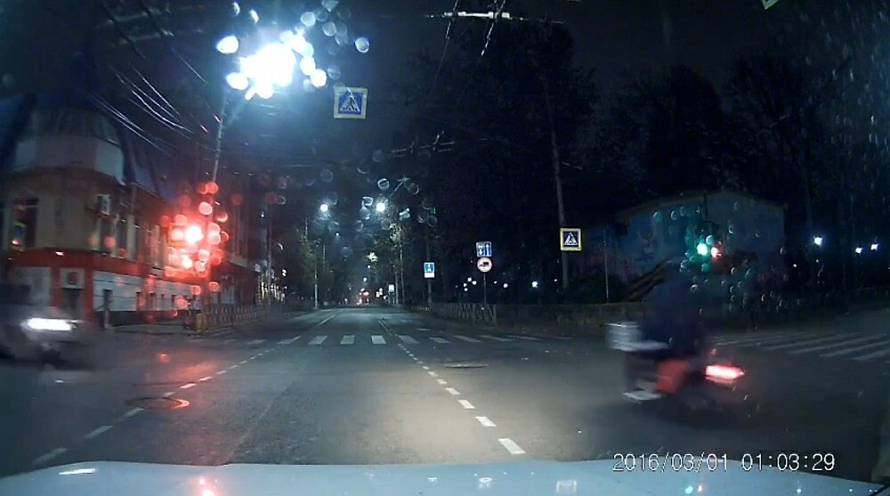 Все стоят, а я спешу!