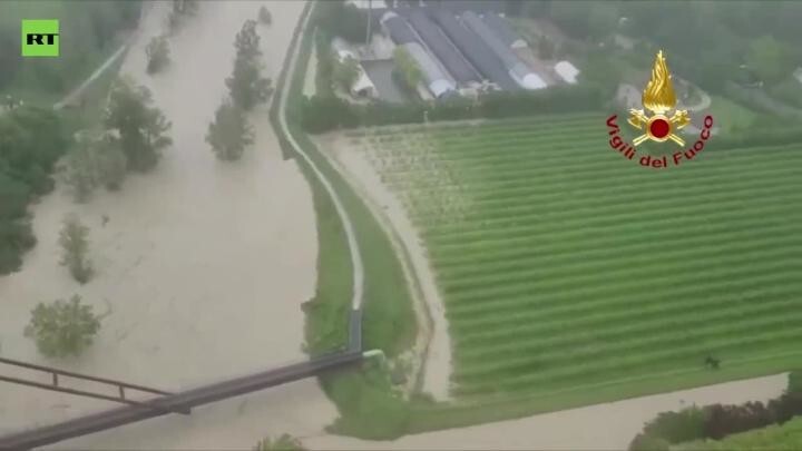 Кадры последствий сильнейшего наводнения в итальянском регионе Эмилия-Романья