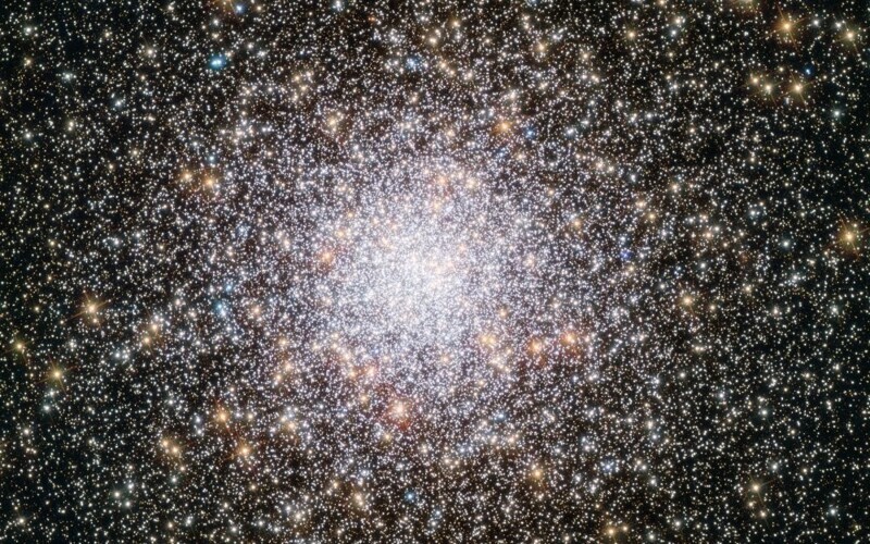 Телескоп Джеймса Уэбба обнаружил свидетельства существования звезд-«монстров» размером с&nbsp;10 000&nbsp;солнц