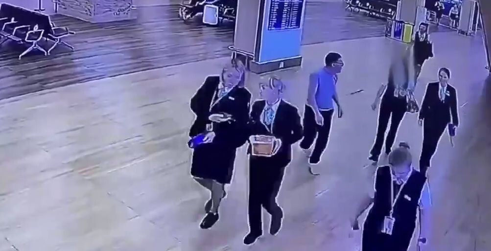 Мужчина с ножом напал на сотрудницу аэропорта в Красноярске