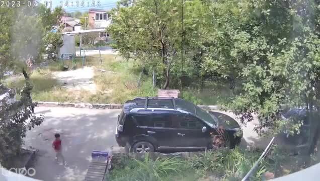 В Батайске мальчик попал под колеса полицейского автомобиля