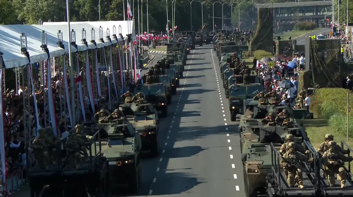 «Сны о могуществе»: военный парад в Польше оказался показной бутафорией