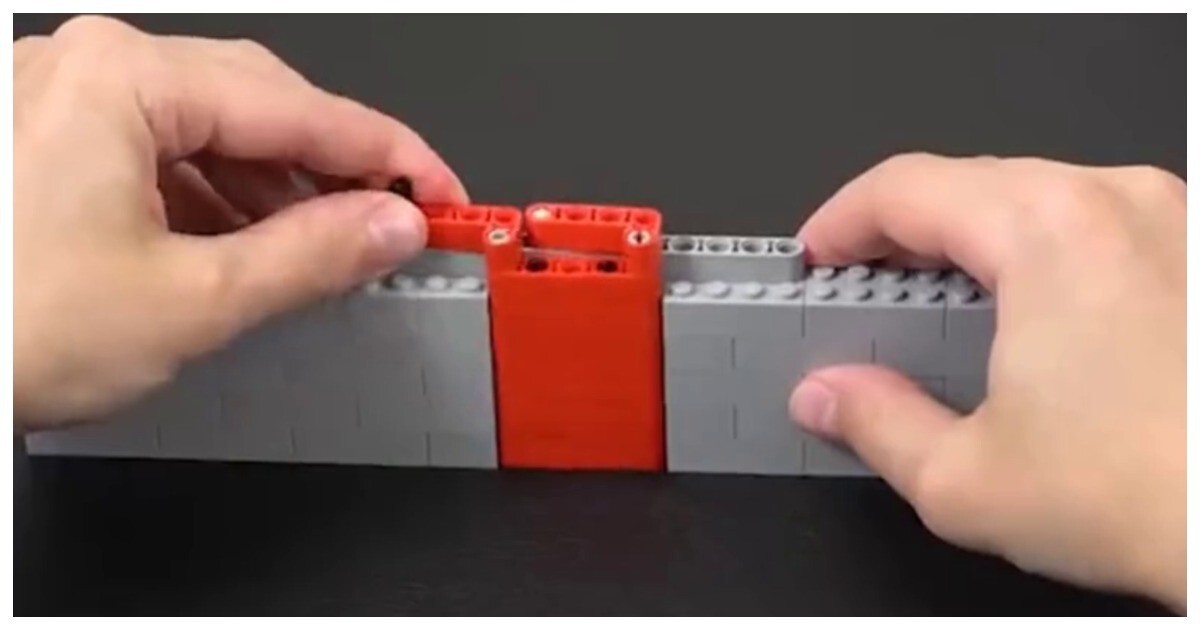 Интересные варианты дверей из LEGO&nbsp;