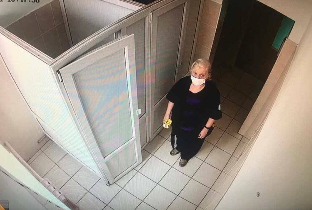 В приморской школе в женском туалете установили камеры видеонаблюдения, картинка с которых транслируется охраннику