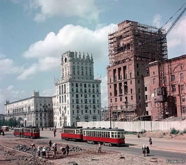 Только строящаяся привокзальная площадь в Минске