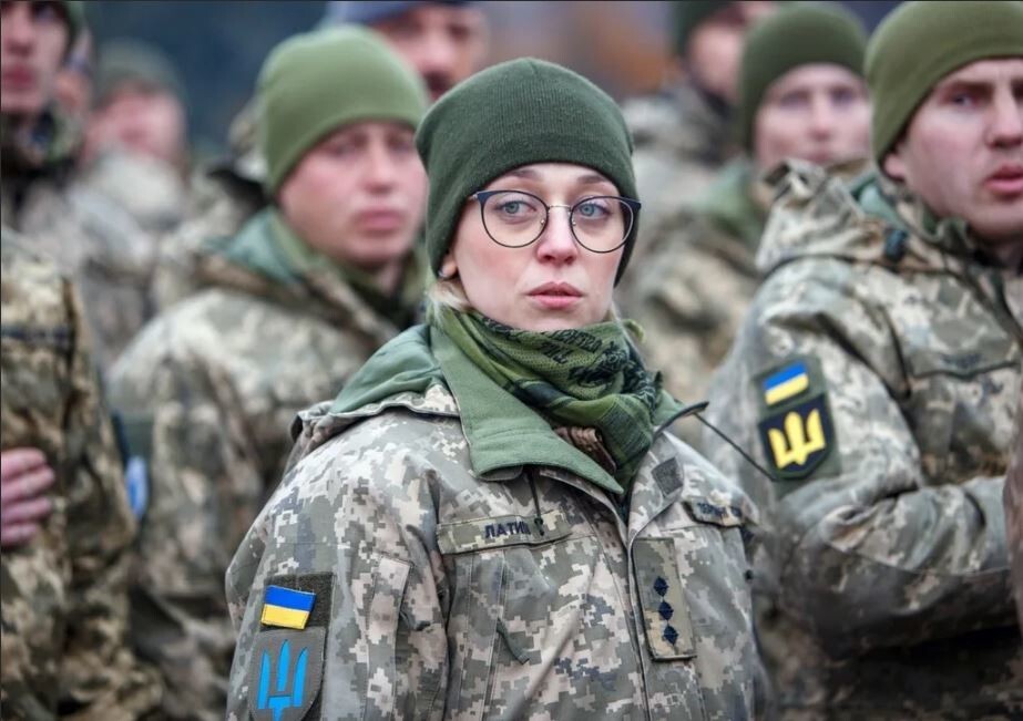 На Украине начинают массовую мобилизацию полицейских и женщин