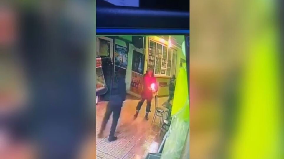 В Харьковской области мужчина облил подростков бензином и попытался поджечь