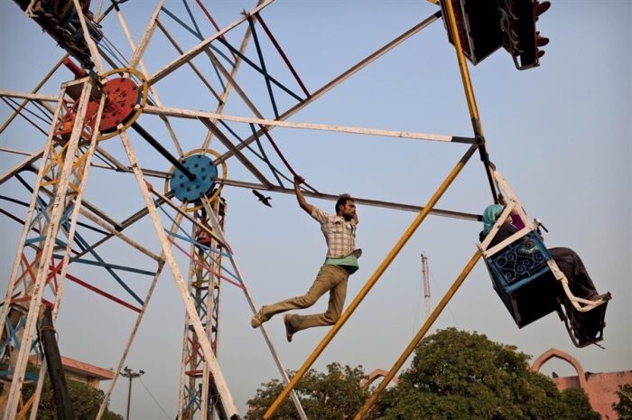 Самое опасное в мире колесо обозрения – конечно в Индии