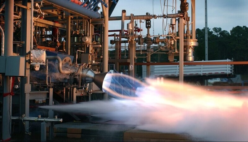 «Роскосмос» начал испытания ракетного двигателя на перекиси водорода