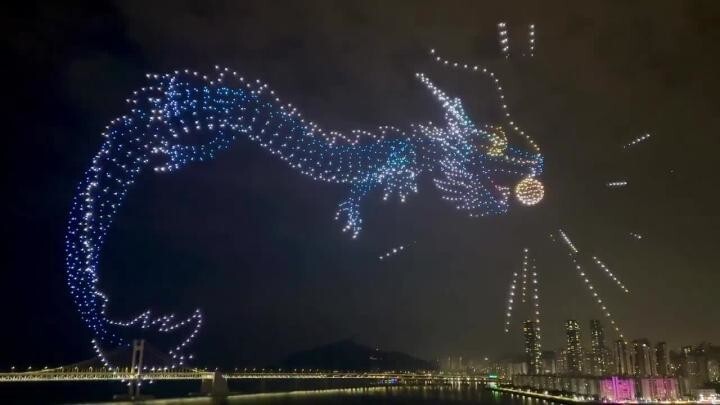 Это не графика, а ежегодное новогоднее шоу дронов в Пусане