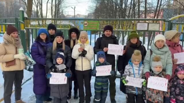 Подмосковному детсаду вернули собаку, изъятую из-за «санитарных норм»