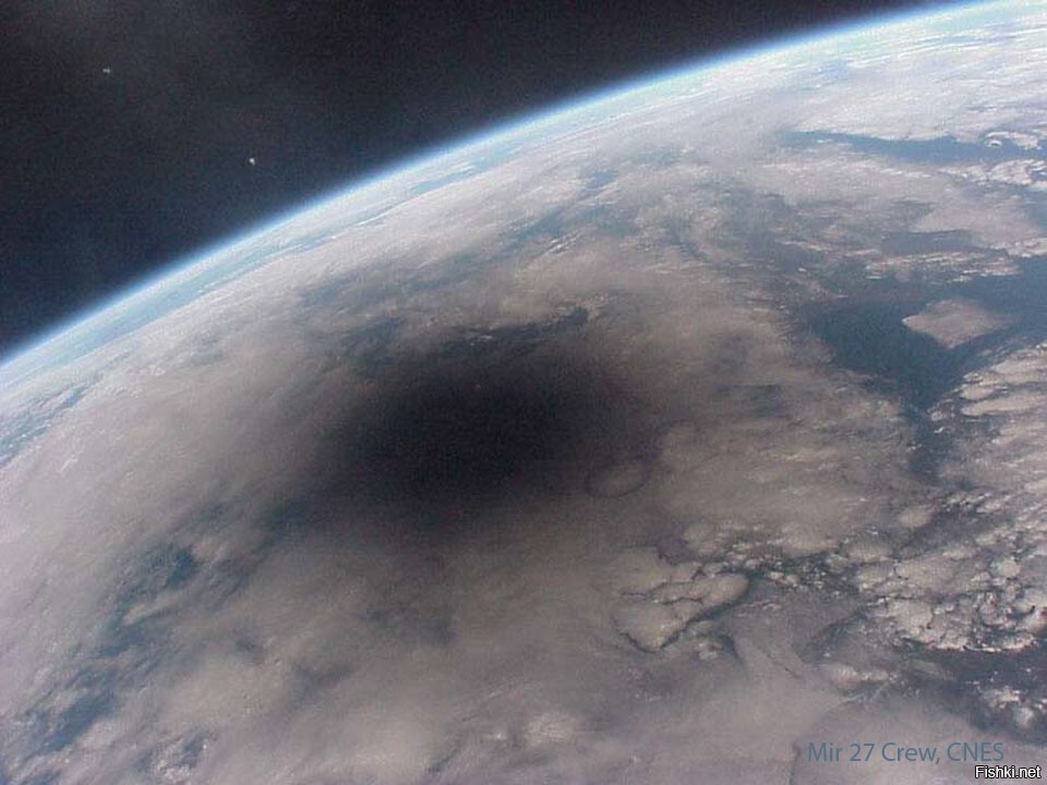 Вот как выглядит Земля во время солнечного затмения