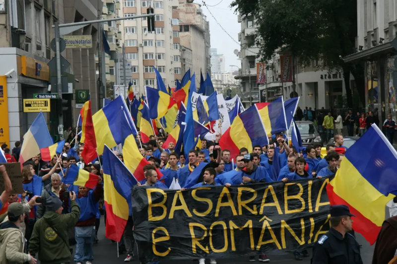 Большая Румыния: в Бухаресте заявили о «таких же румынах» в Молдавии и не только