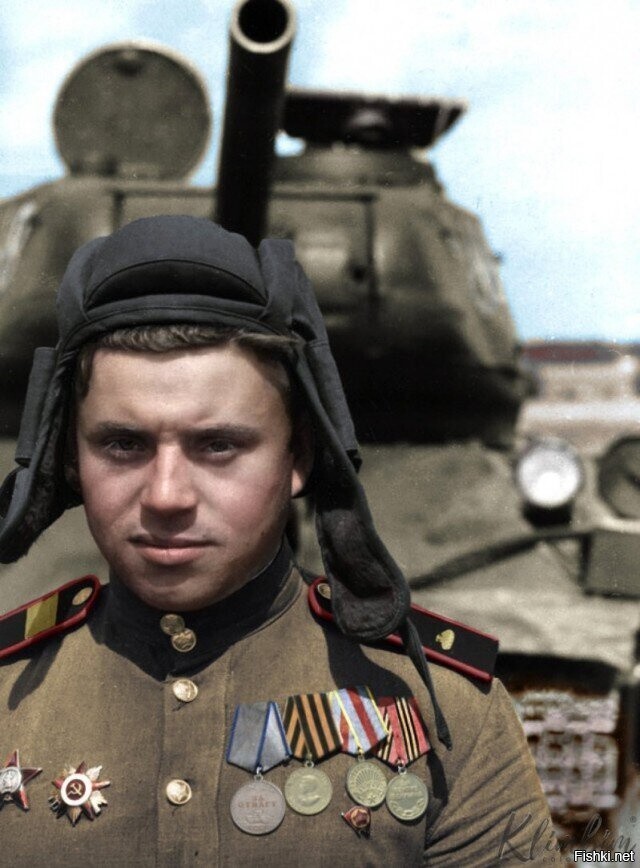 Гвардии старший сержант Советов Виктор Калистратович, 1926 года рождения, Ива...