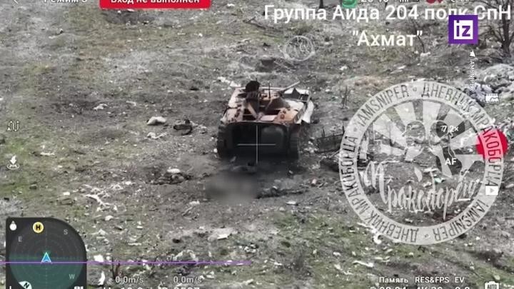 Плохо спрятались: врага уничтожили под сгоревшей техникой – работа дронов «Ахмата»