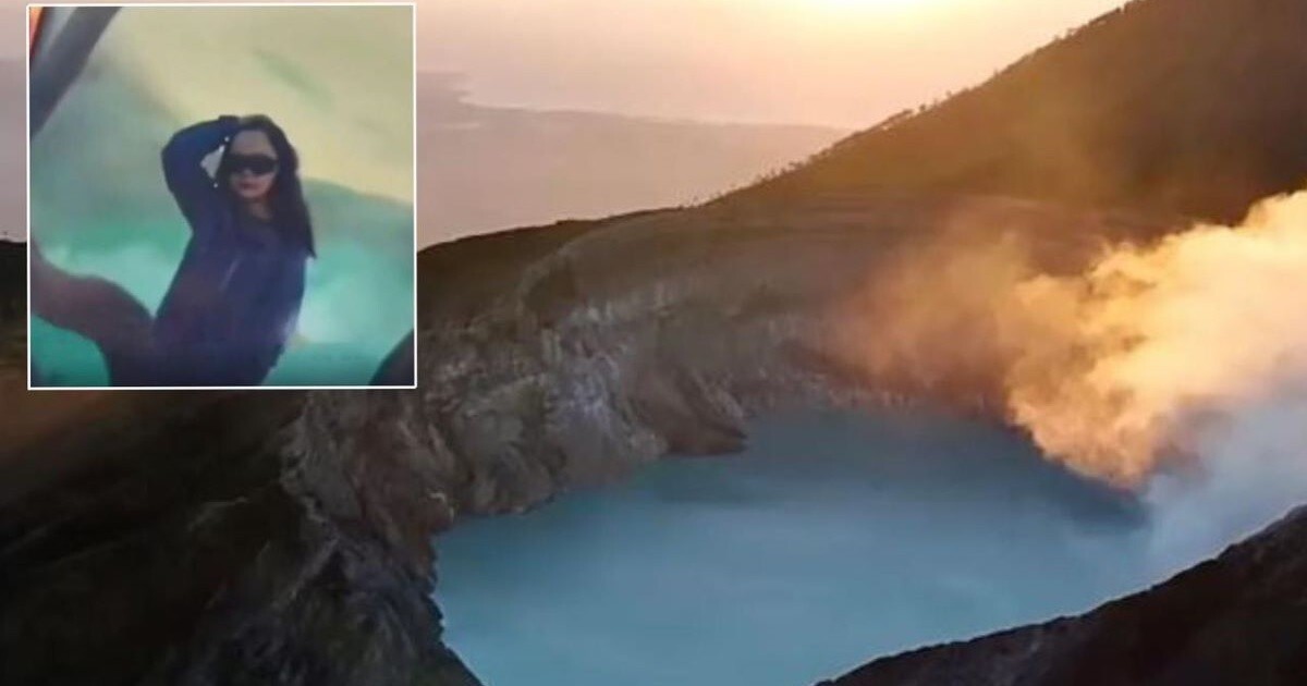 В Индонезии туристка упала в кратер вулкана