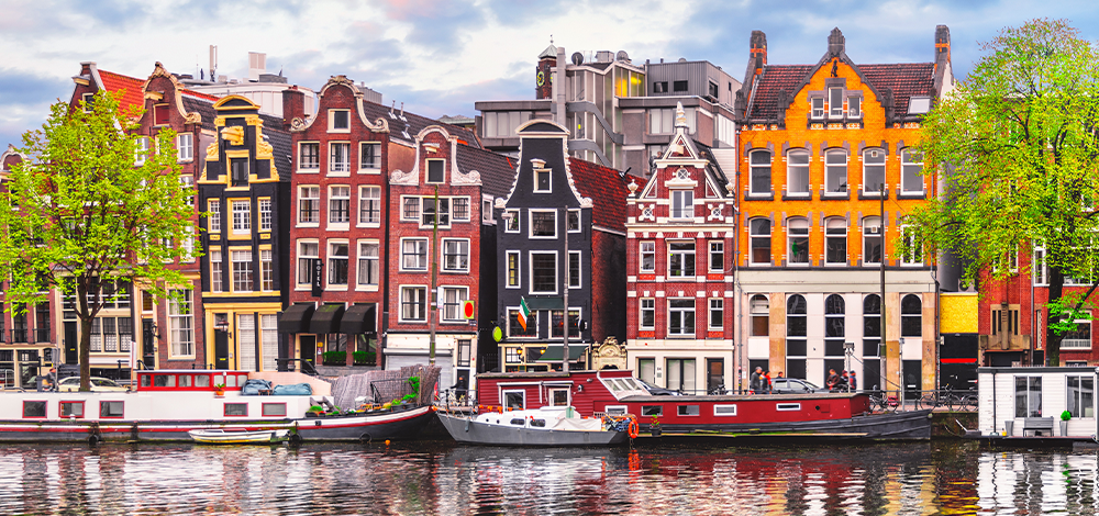 Амстердам на сваях