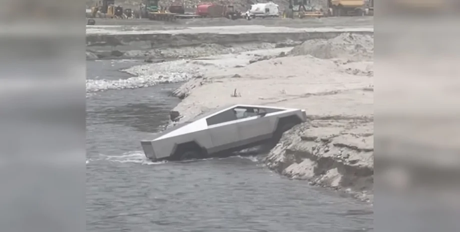 Tesla Cybertruck застряла, пытаясь пересечь неглубокую реку