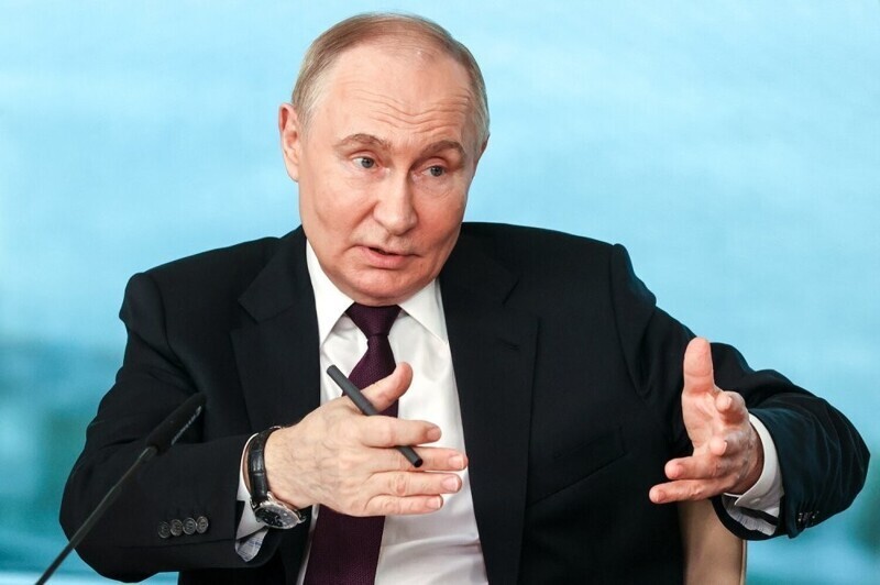 "Наших солдат, офицеров на украинской стороне 1348 человек. Украинских солдат у нас 6465"