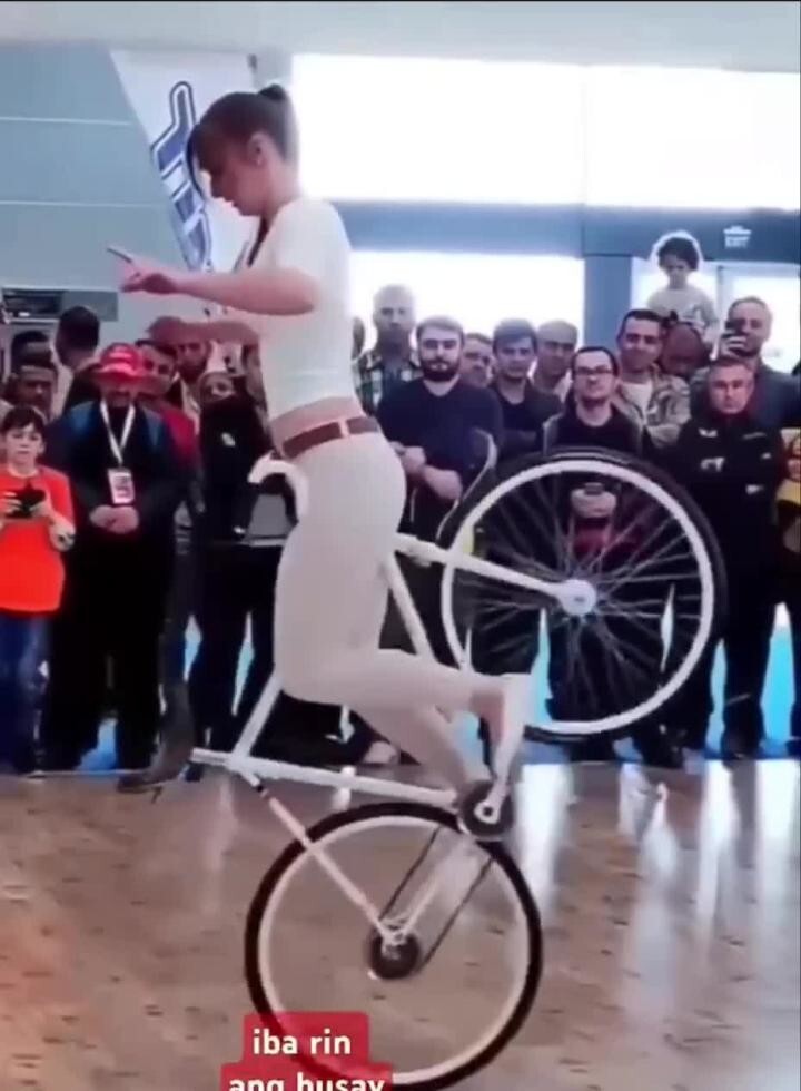 Велосипедная королевна