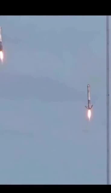Удивительная синхронная посадка ускорителей Falcon Heavy