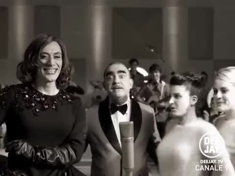 ... до сегодняшнего дня я думал, что песенка "Мана-мана" чисто произведение н...