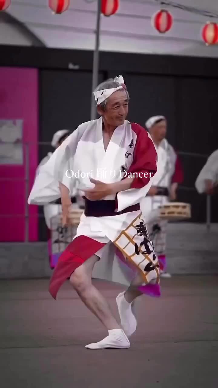 Годы не властны над темпераментом)