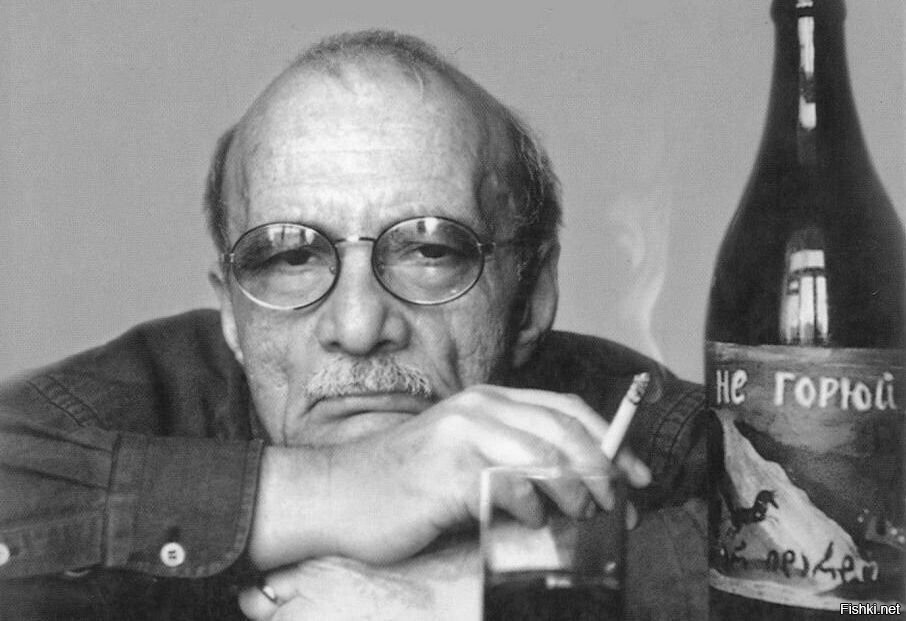 "-- Познакомьтесь, это моя мама, - сказал я моим новым друзьям