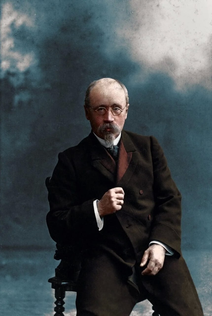 Михаил Осипович Меньшиков (1859–1918) — русский публицист, штабс-капитан Корпуса флотских штурманов
