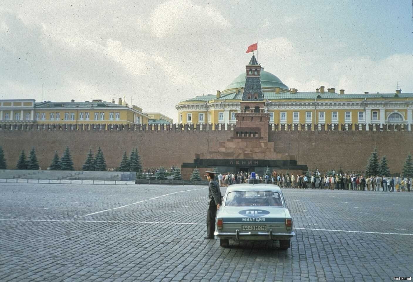 Дежурство на Красной площади, Москва, 1982 г