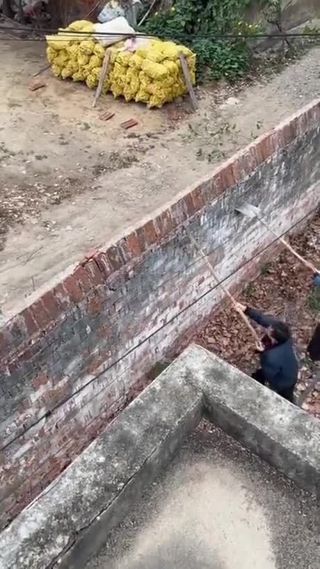 цемент: - А я то при чем