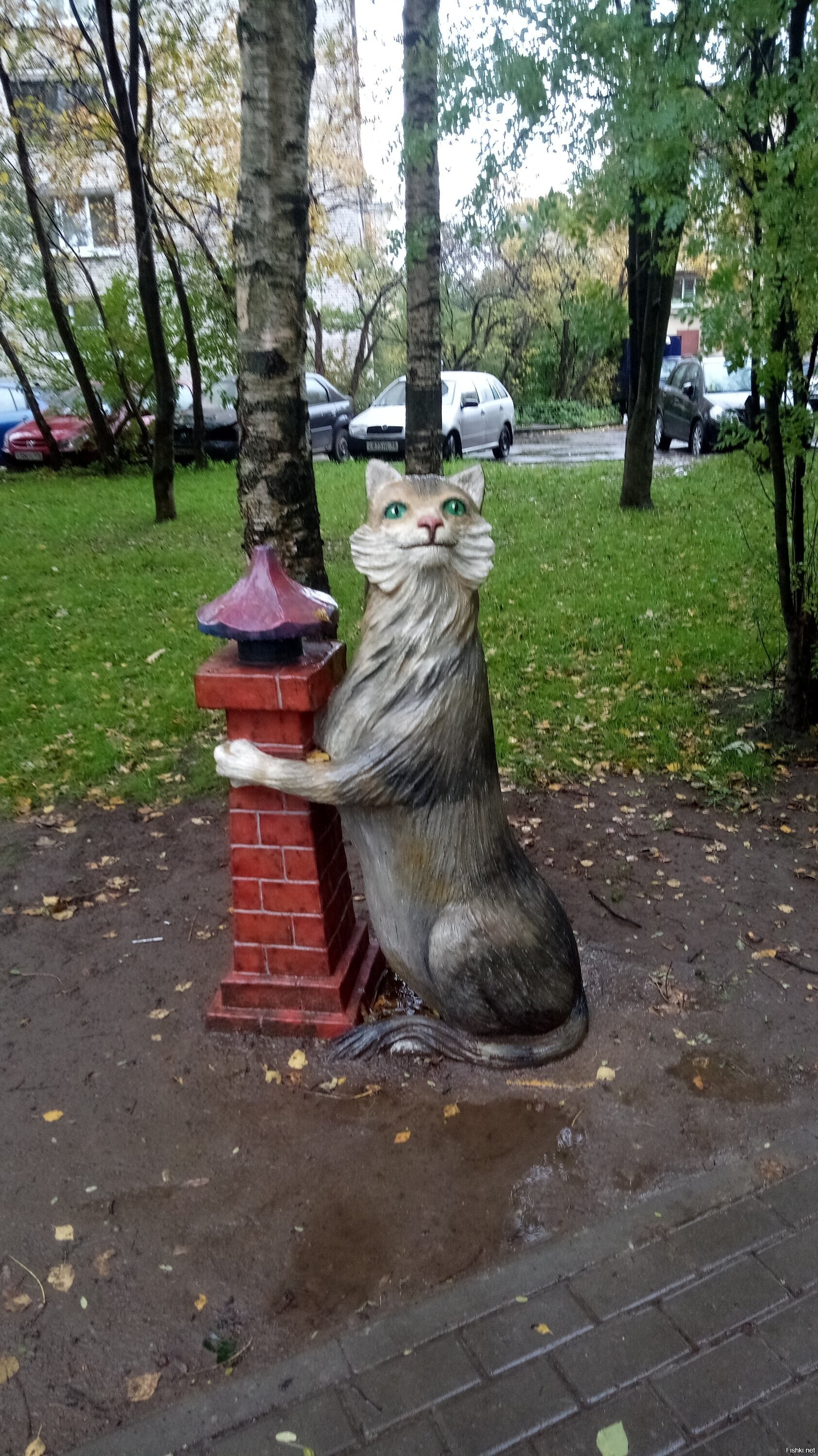 Во одном из дворов Большой Охты
