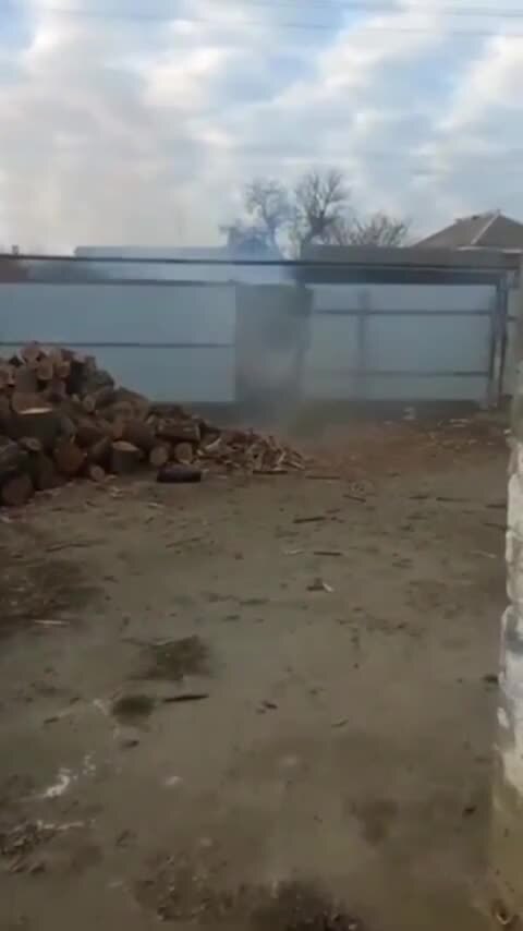 Петарды взрываете та хоть