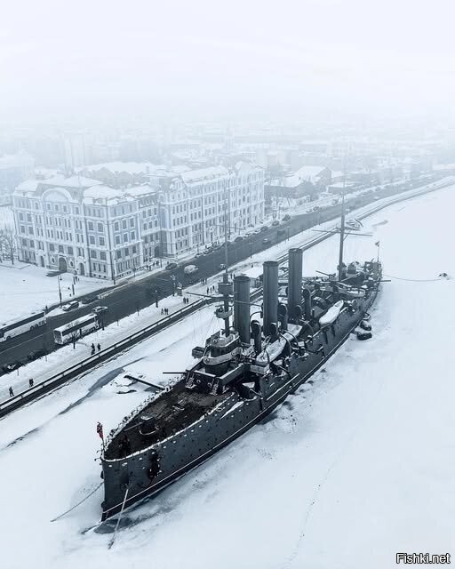 Богиня утренней зари на своём вечном приколе